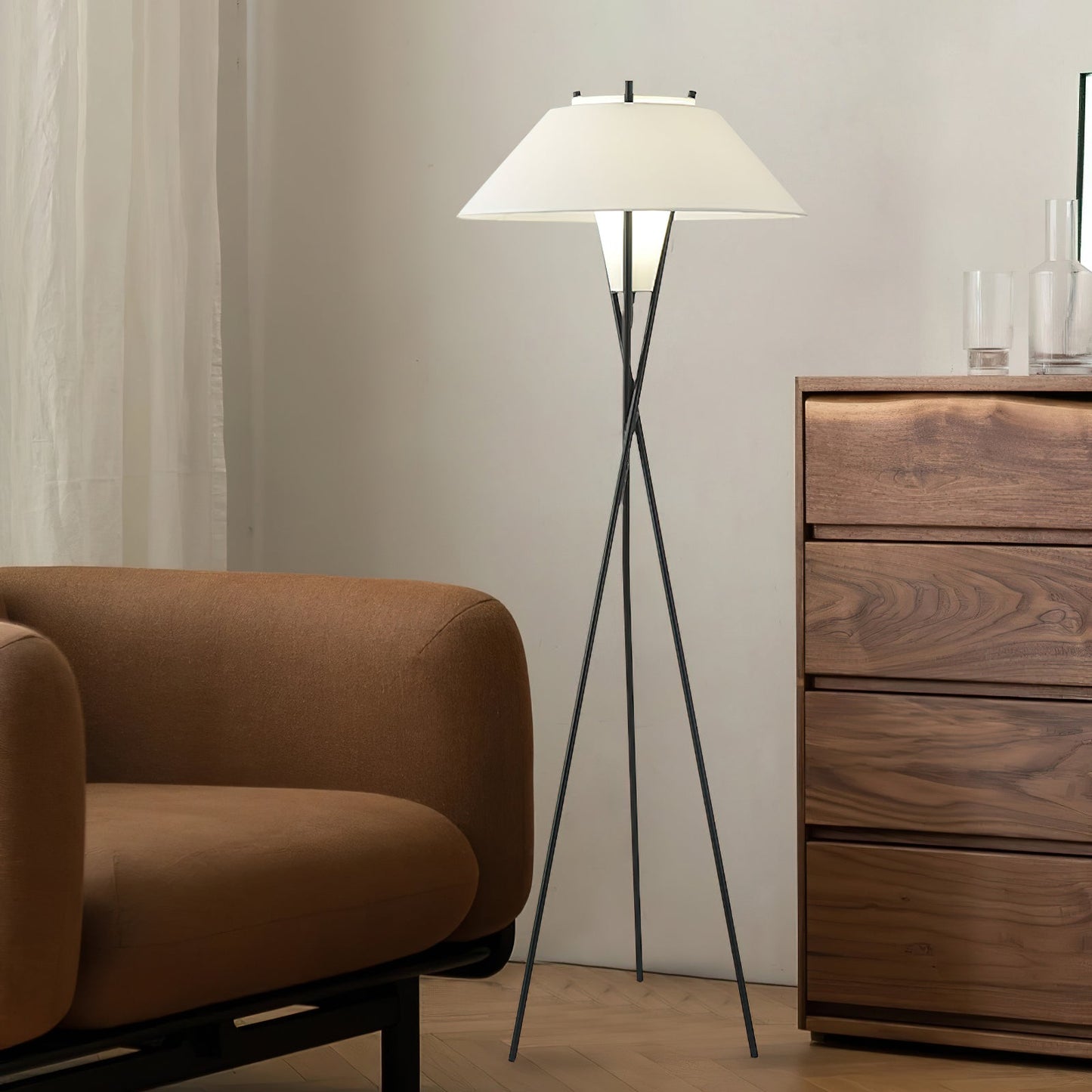 Hoka Tripod Floor Lamp | Metal Frame | Black and White