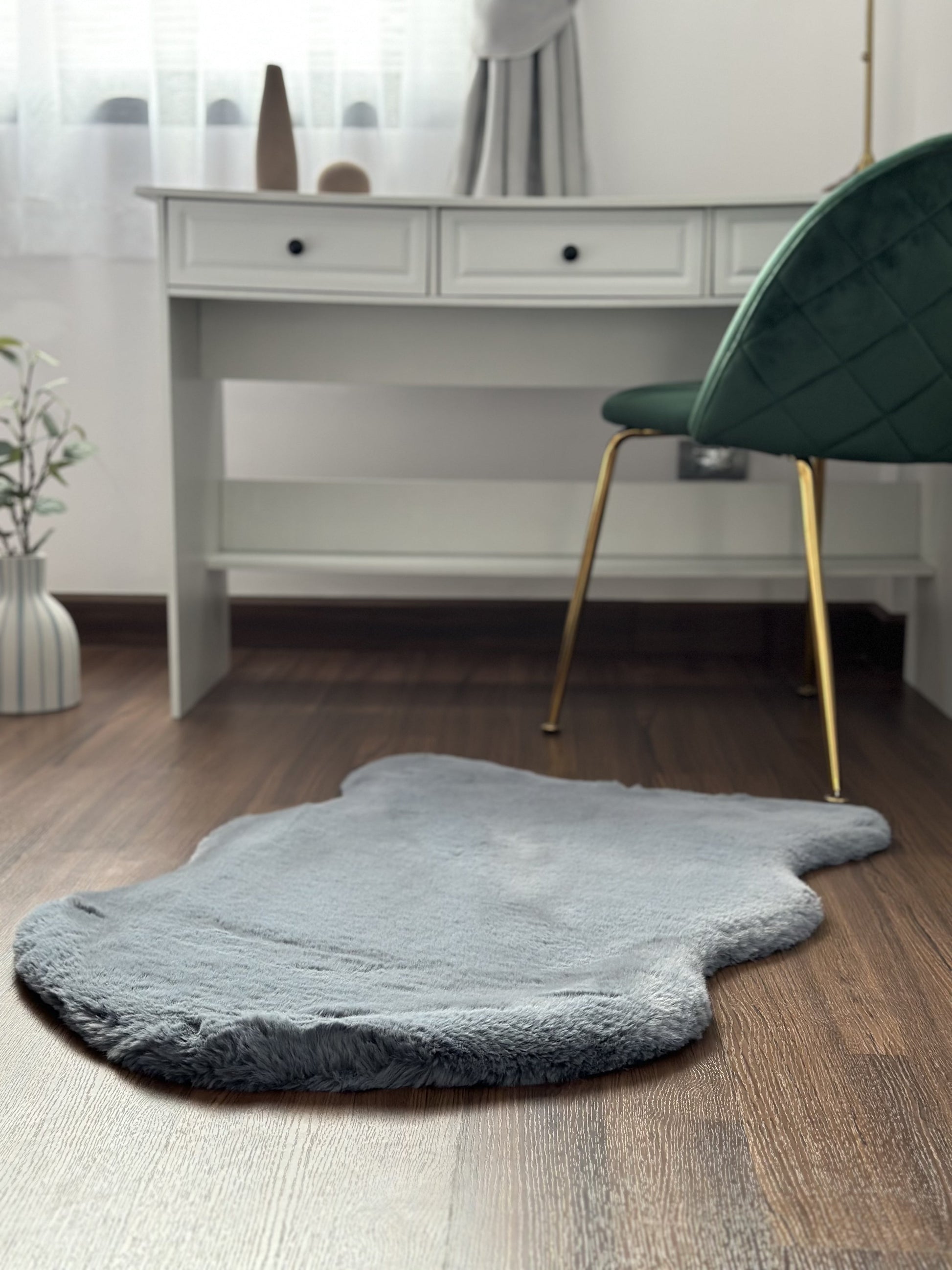Extra Soft & Fluffy Thick Single Pelt Rabbit Fur Area Rug