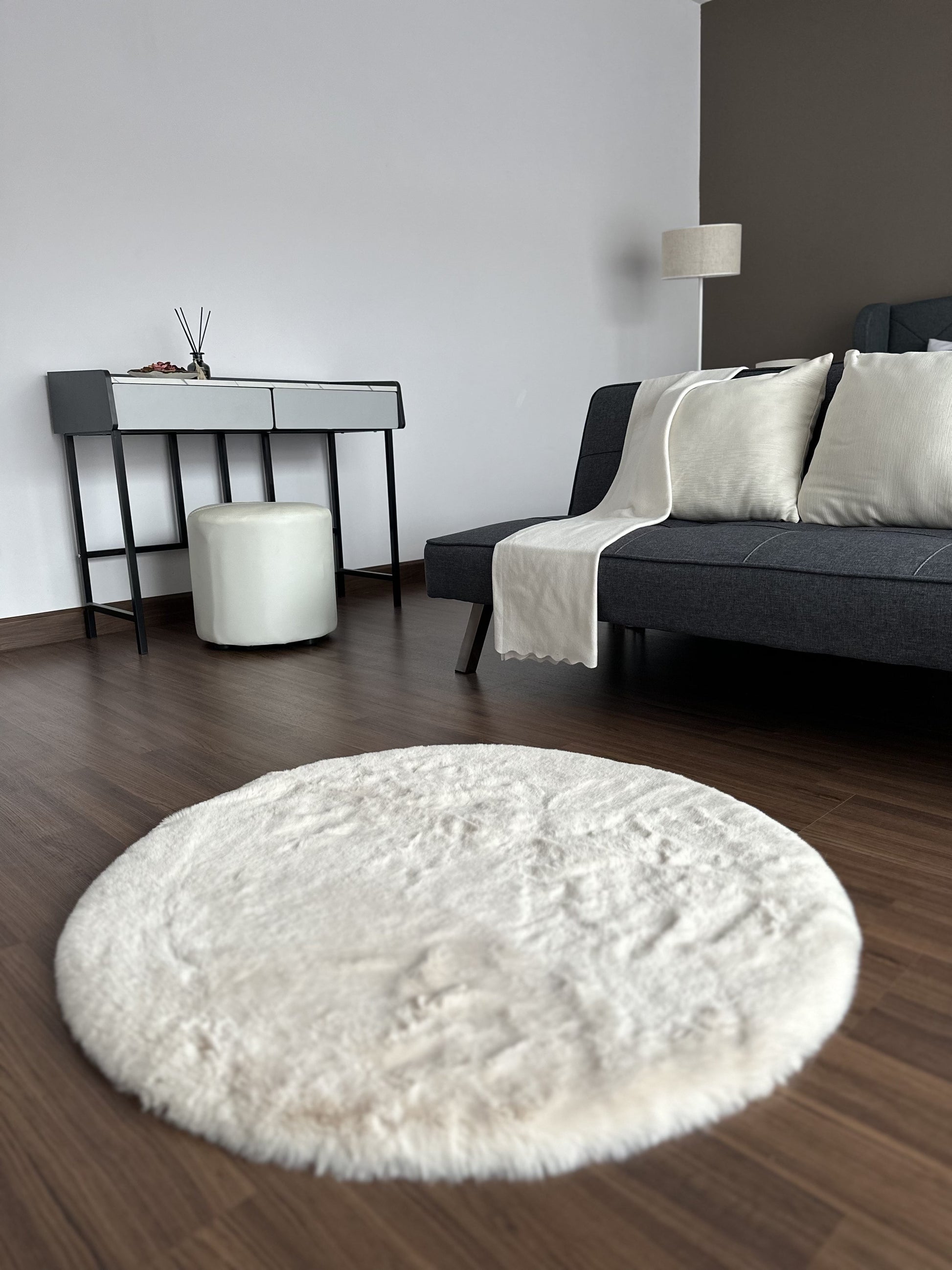 Extra Soft & Fluffy Thick Round Rabbit Fur Area Rug