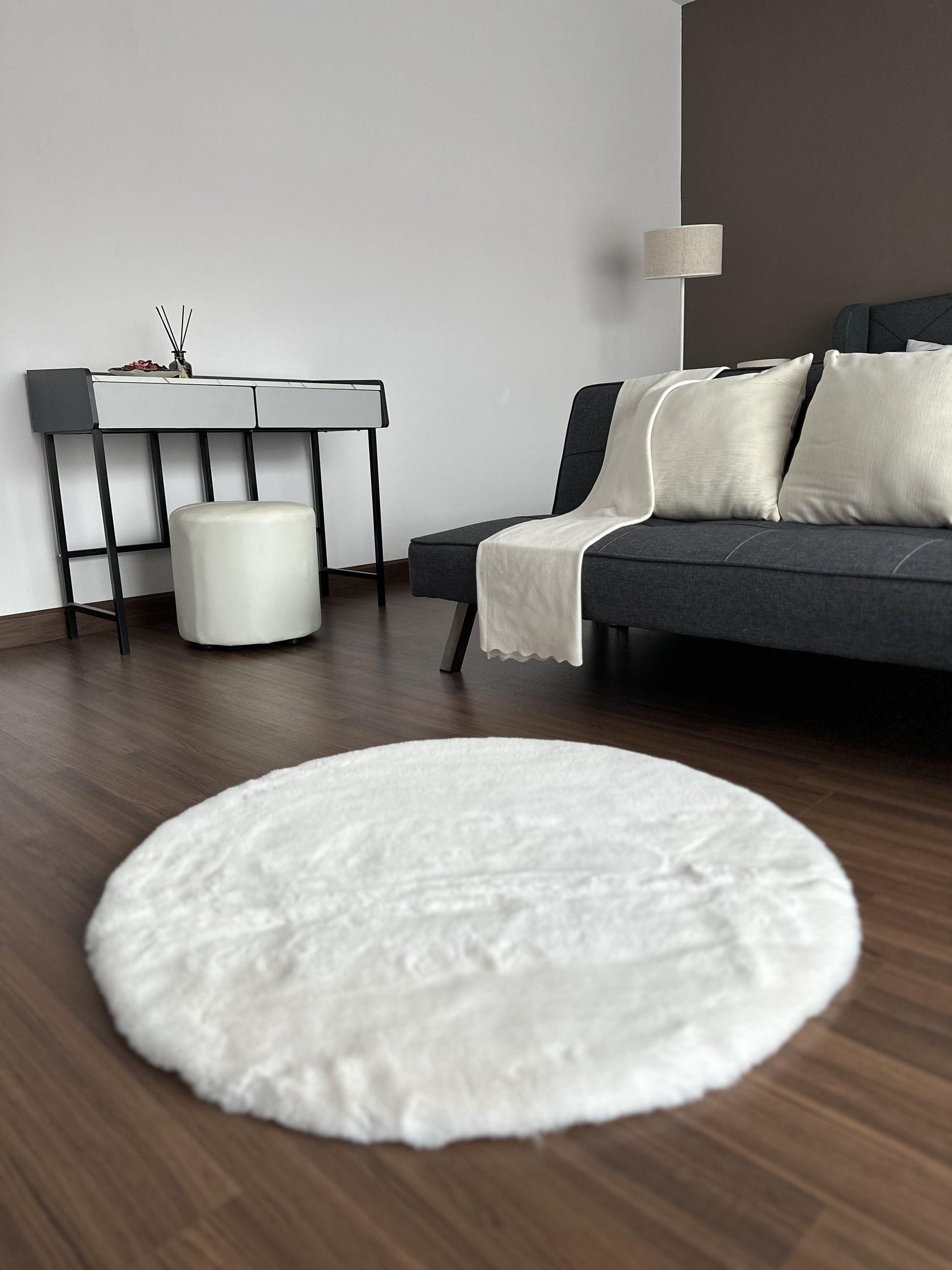 Extra Soft & Fluffy Thick Round Rabbit Fur Area Rug