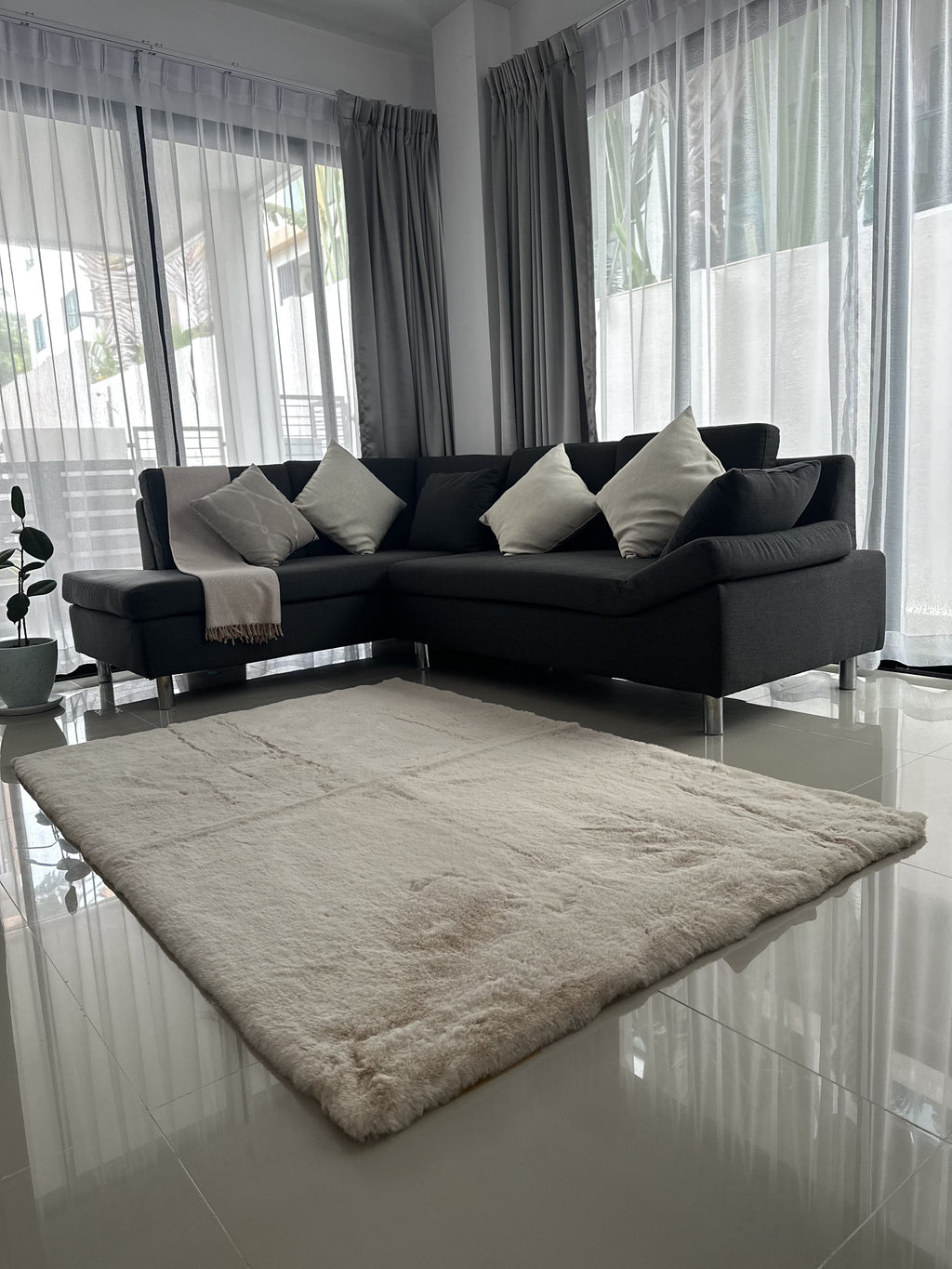 Rabbit Fur Area Rug | Extra Soft & Fluffy | Rectangular