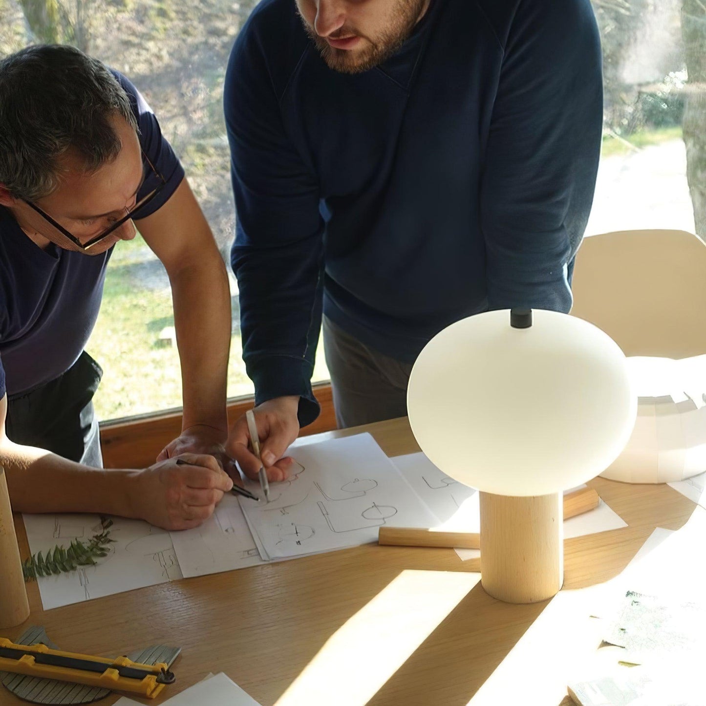 Ilargi Table Lamp | Hand-Blown Glass & Wood | Warm White LED
