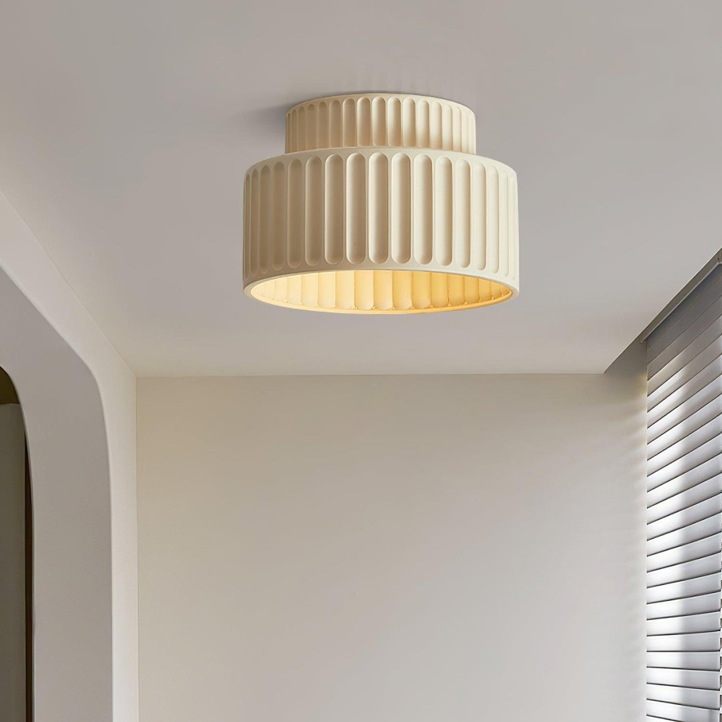 Kami Ceiling Lamp | White Resin & Acrylic | 23cm Diameter