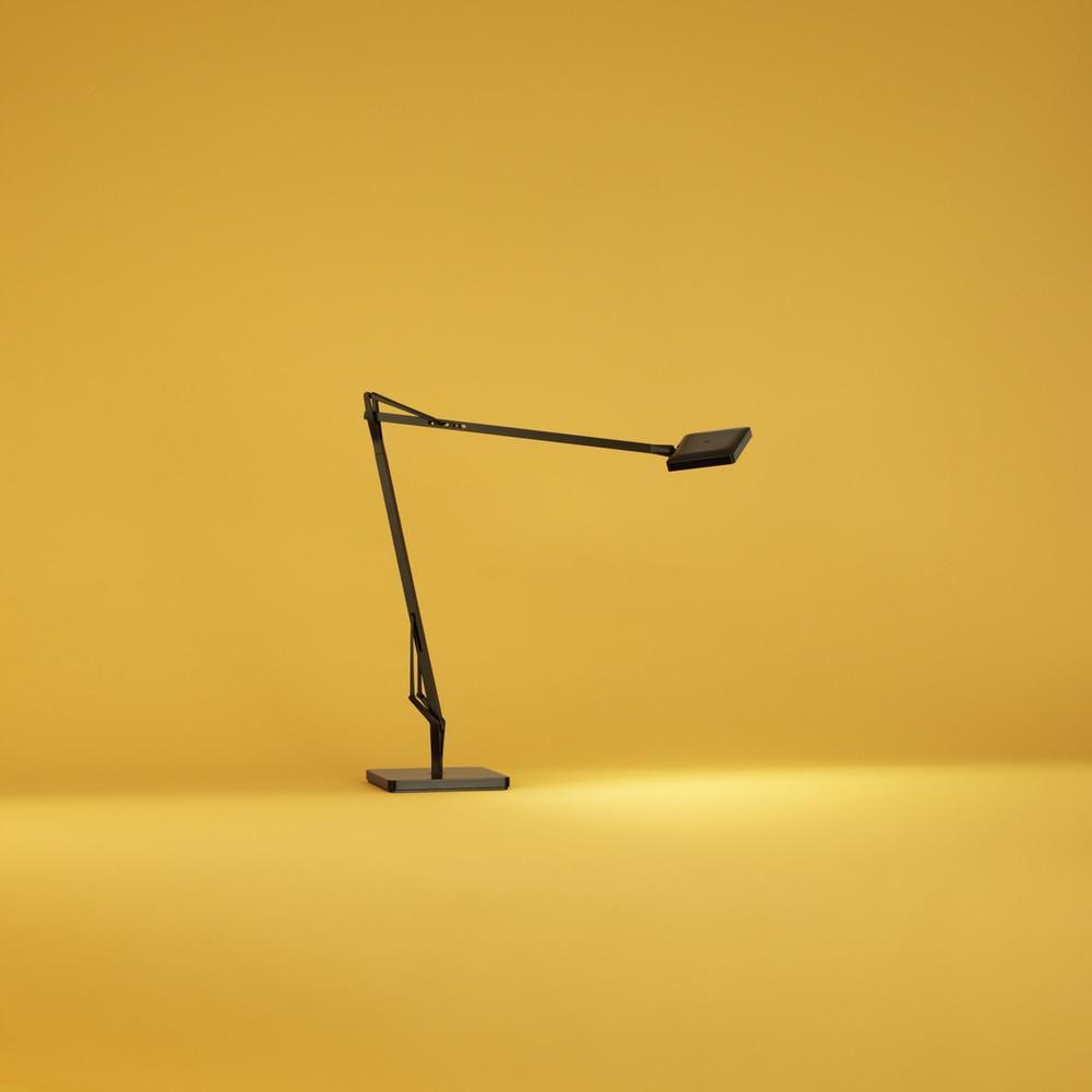 Edge Table Lamp | Aluminum & Iron | Black