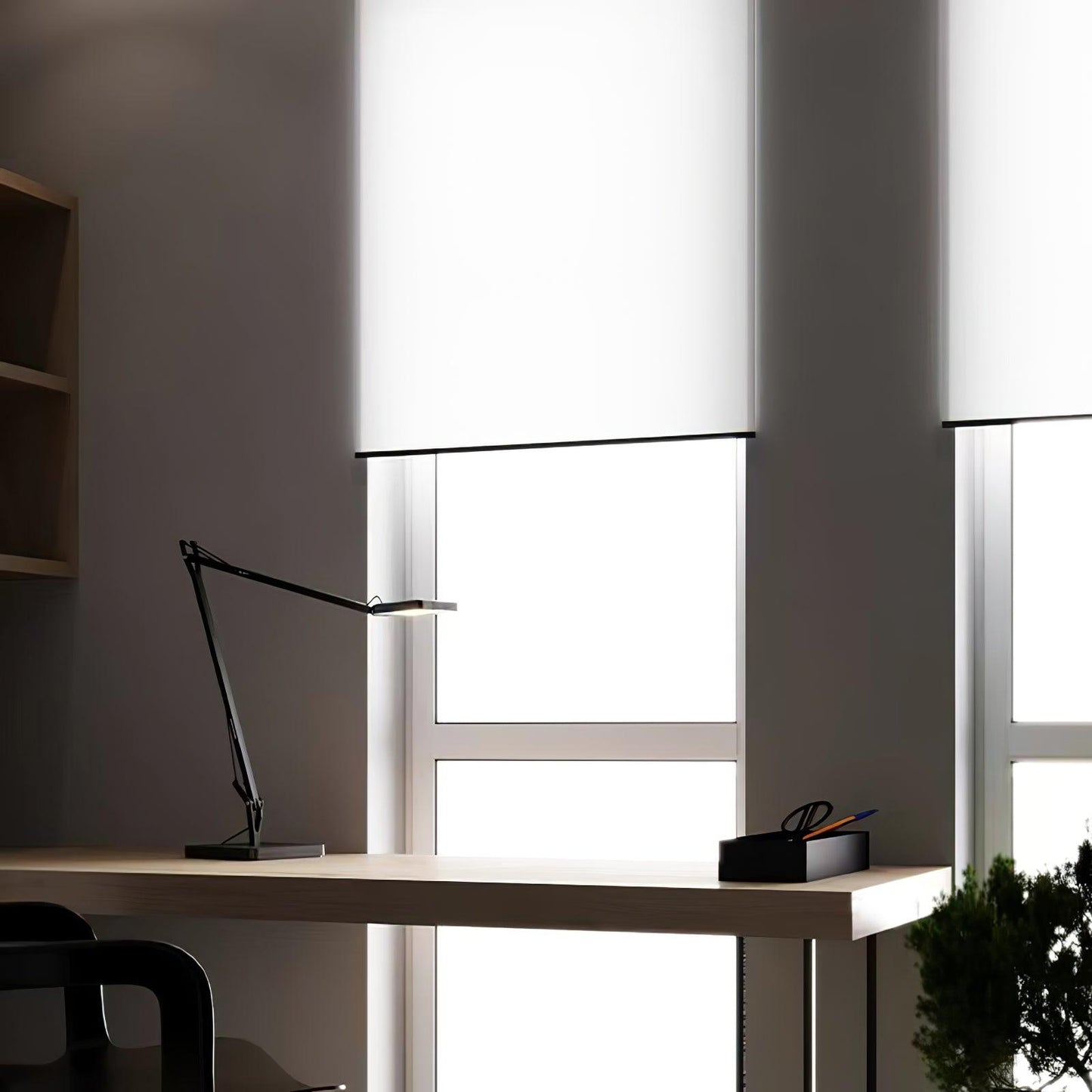 Edge Table Lamp | Aluminum & Iron | Black