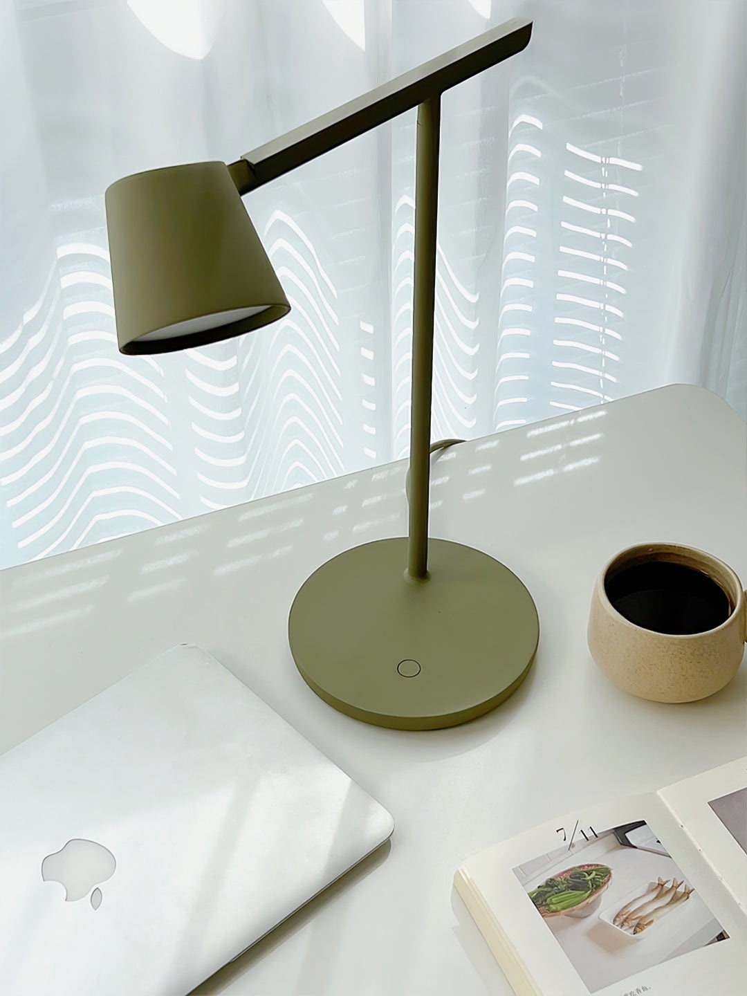 Kepler Table Lamp | Adjustable Aluminum Design | Black, White, Red, Olive