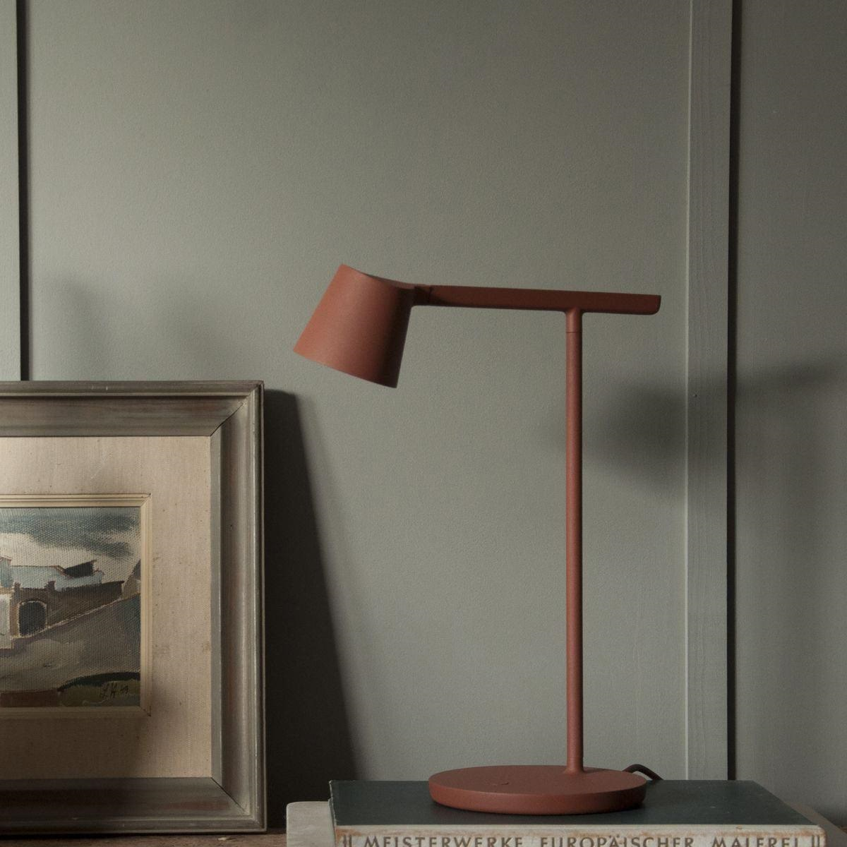Kepler Table Lamp | Adjustable Aluminum Design | Black, White, Red, Olive