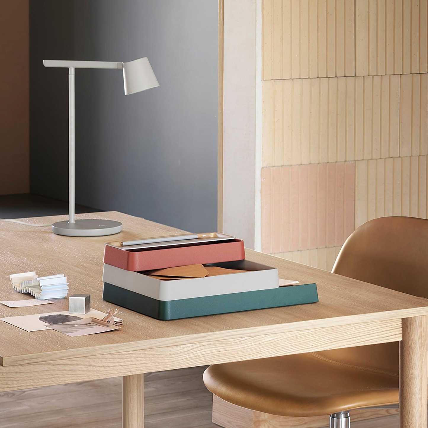 Kepler Table Lamp | Adjustable Aluminum Design | Black, White, Red, Olive