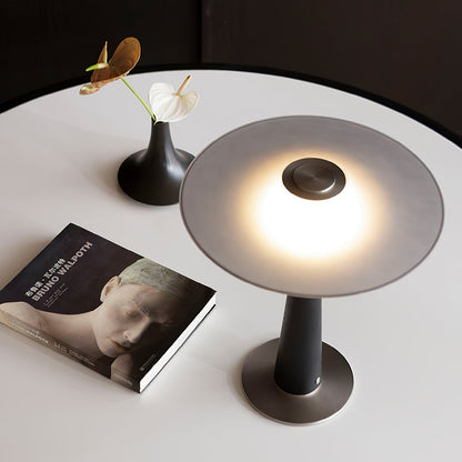 Kizu Peak Table Lamp | Minimalist Design | Black, Nickel