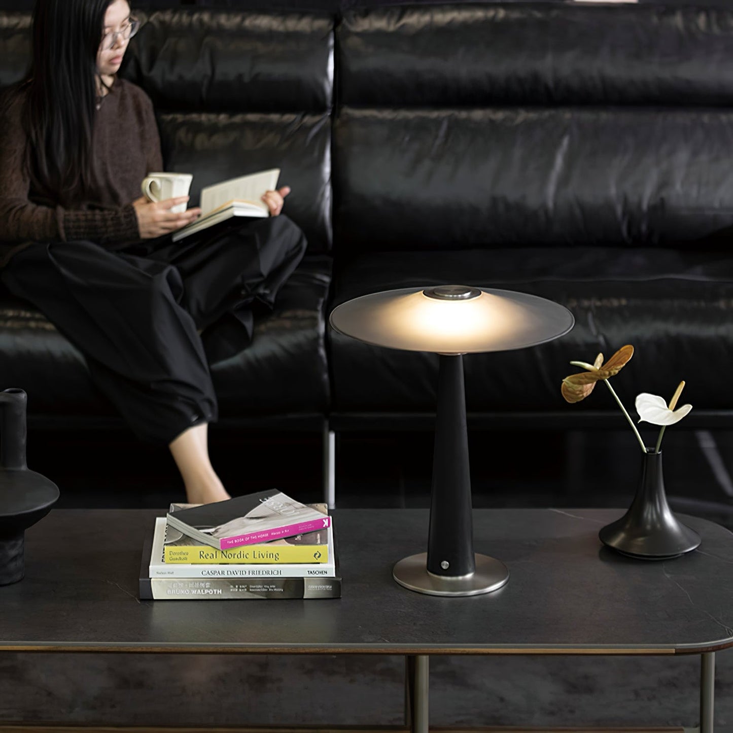 Kizu Peak Table Lamp | Minimalist Design | Black, Nickel