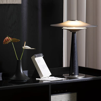 Kizu Peak Table Lamp | Minimalist Design | Black, Nickel