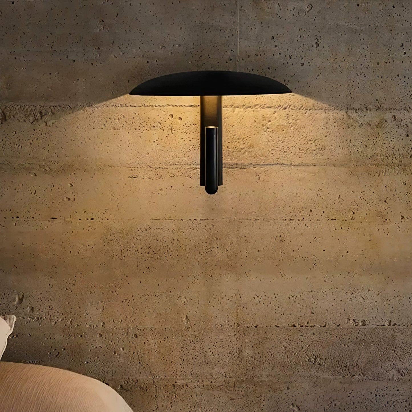 Konoha Wall Lamp | Metal | White, Black, Red