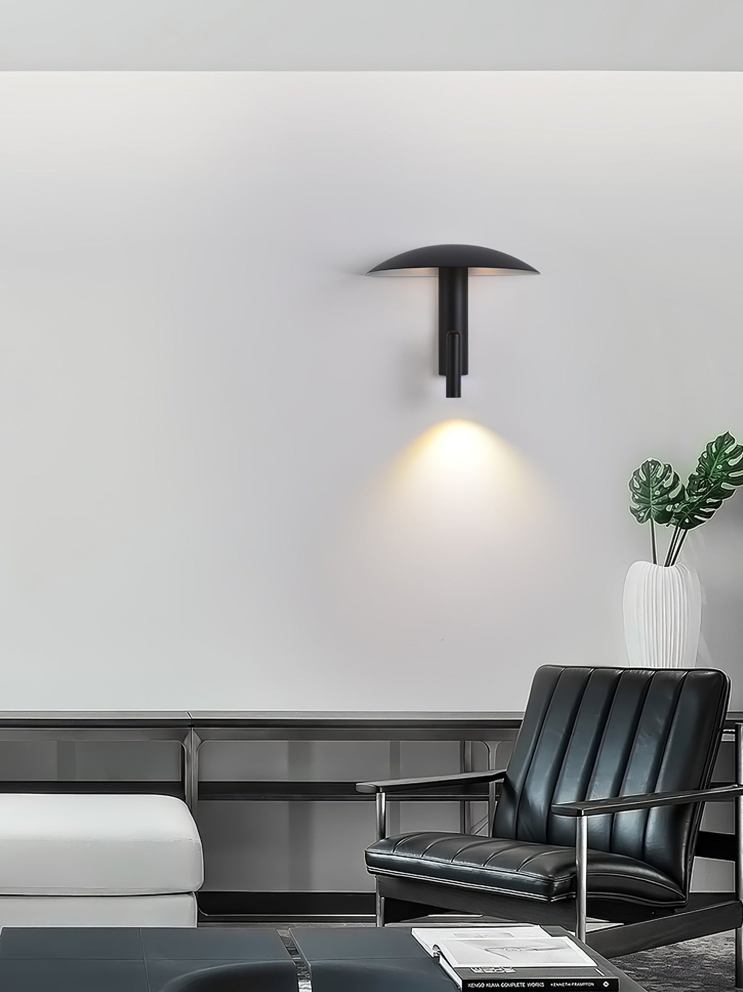 Konoha Wall Lamp | Metal | White, Black, Red