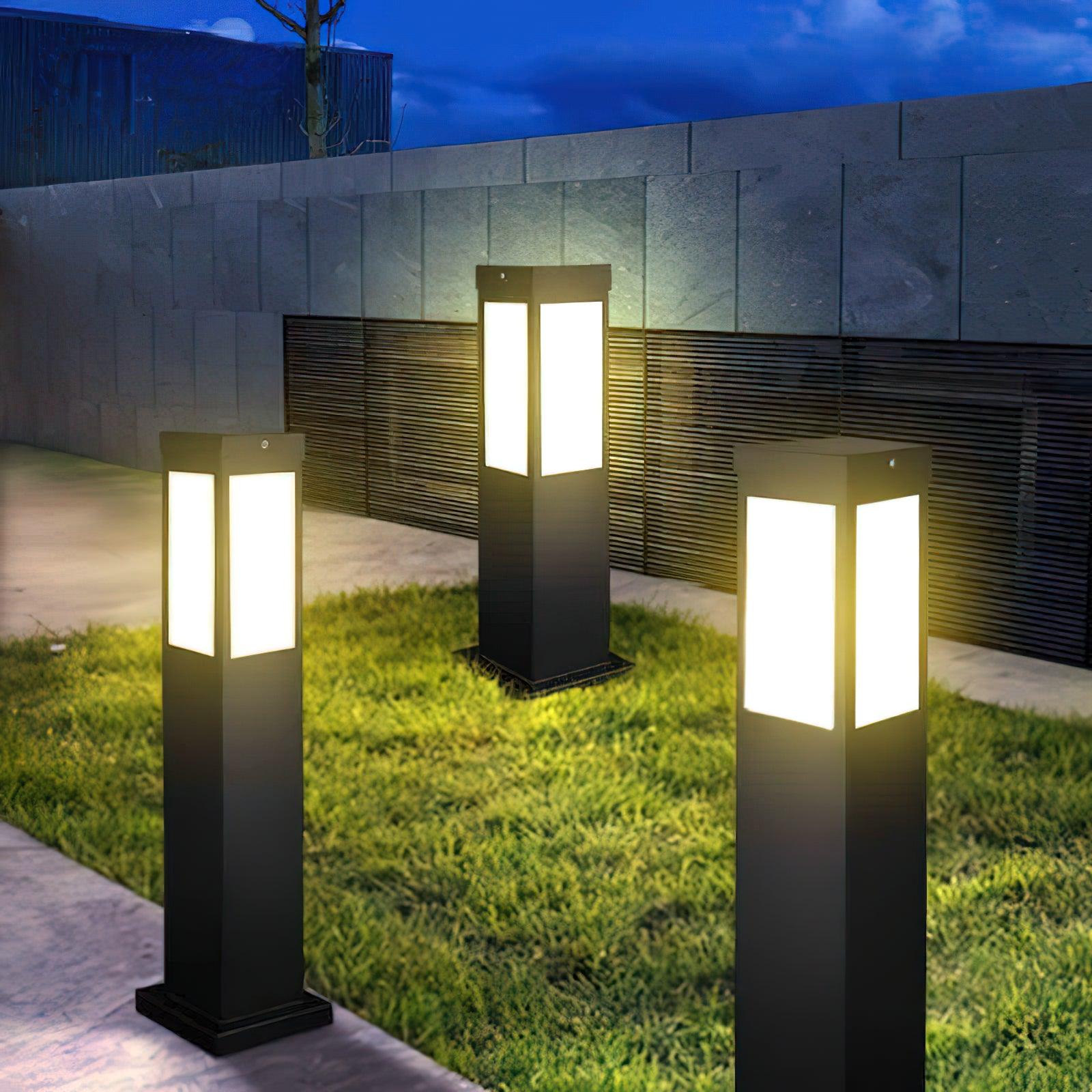 Kuzco Bollard Outdoor Light | Aluminum | Black