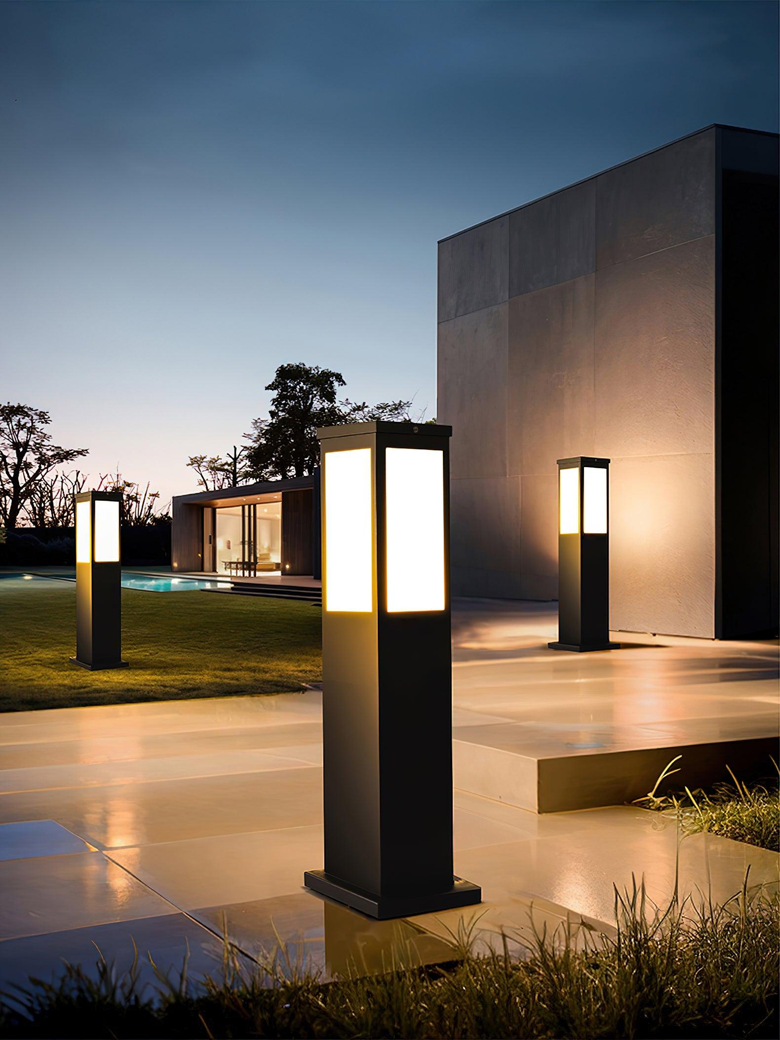 Kuzco Bollard Outdoor Light | Aluminum | Black