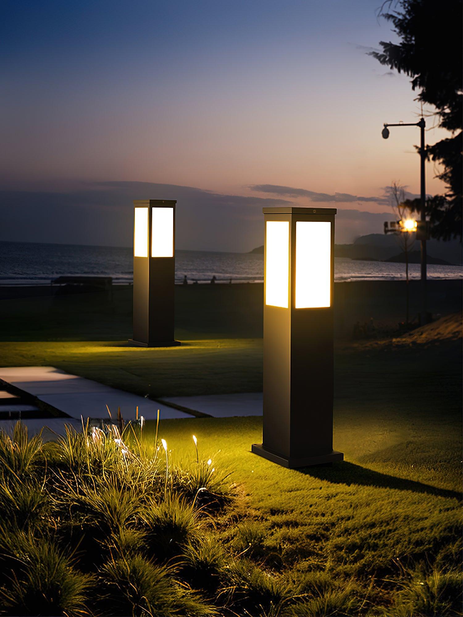 Kuzco Bollard Outdoor Light | Aluminum | Black