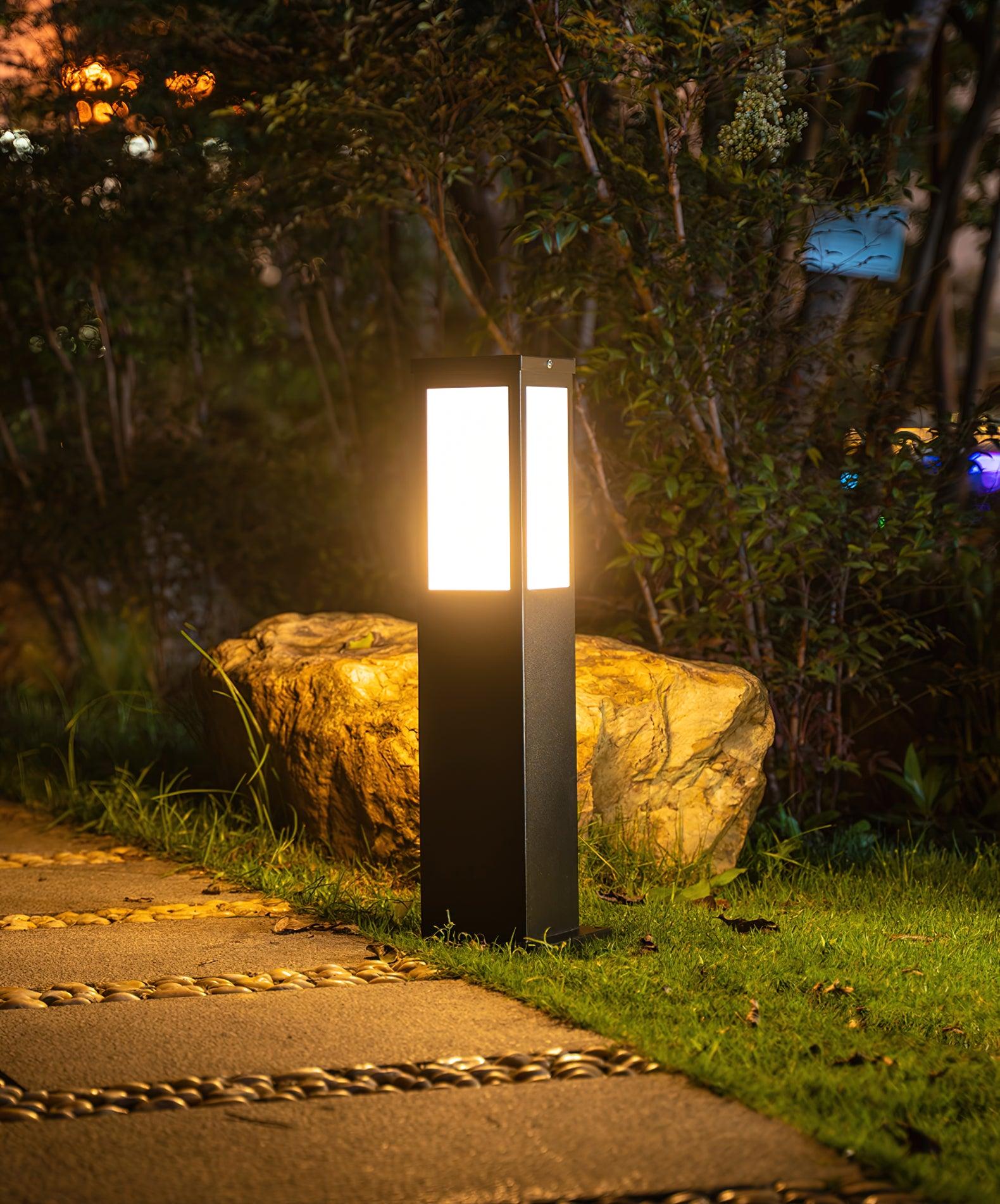 Kuzco Bollard Outdoor Light | Aluminum | Black