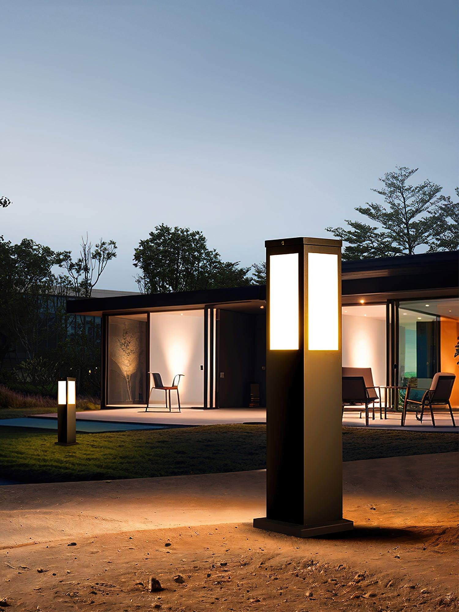 Kuzco Bollard Outdoor Light | Aluminum | Black