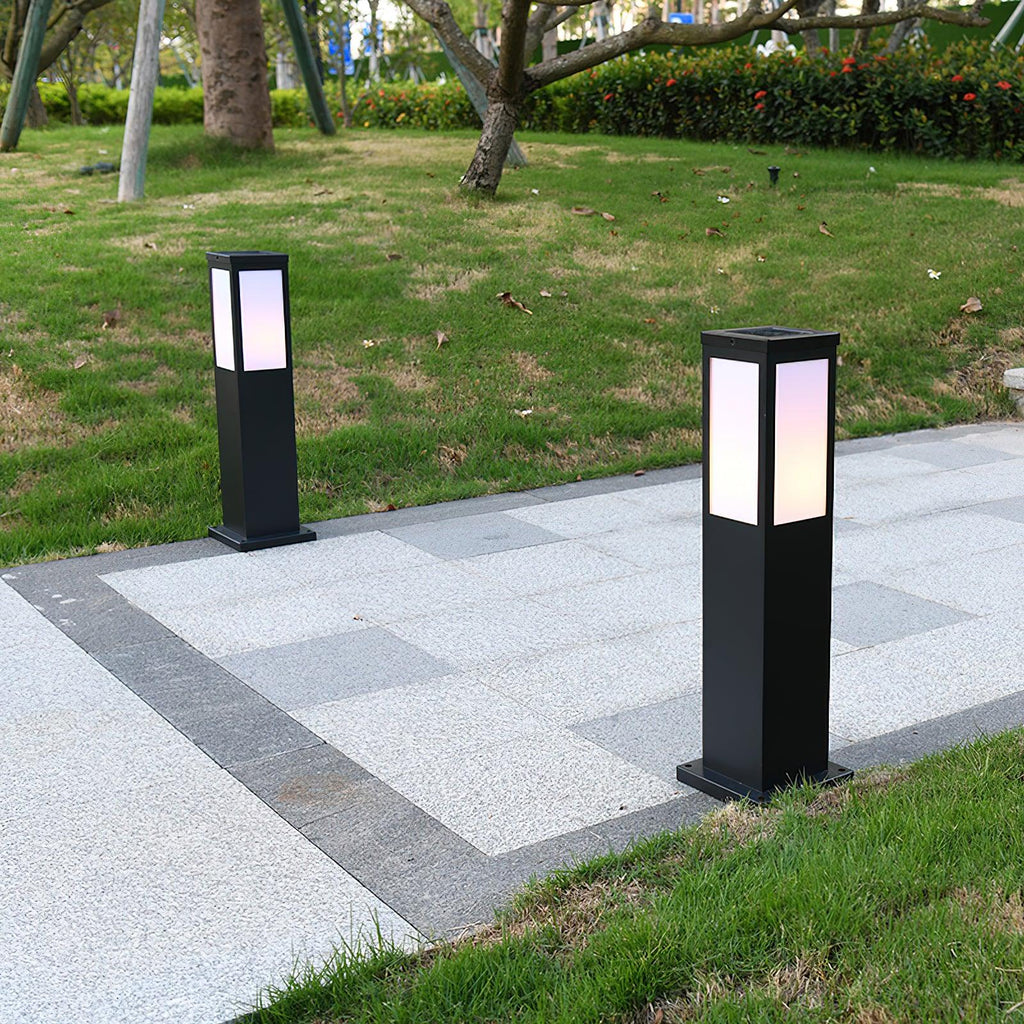 Kuzco Bollard Outdoor Light | Aluminum | Black