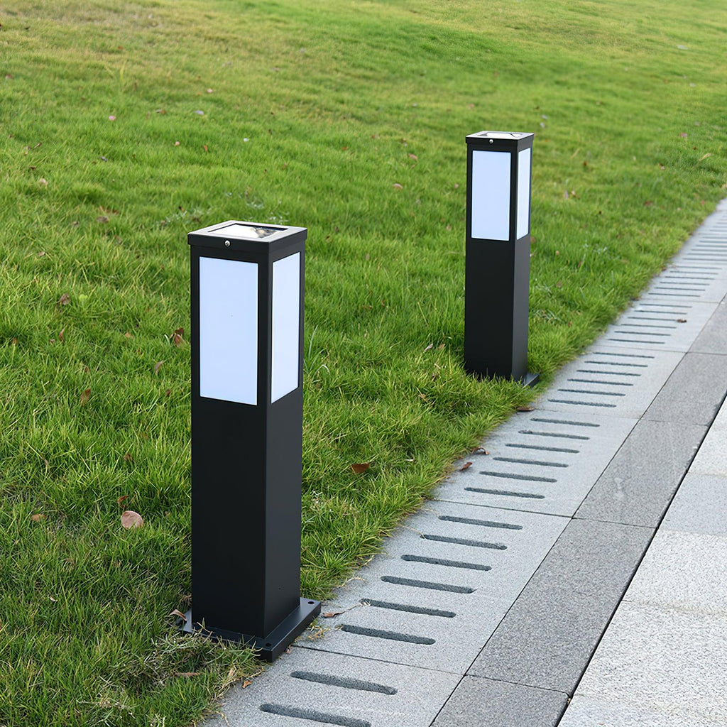 Kuzco Bollard Outdoor Light | Aluminum | Black