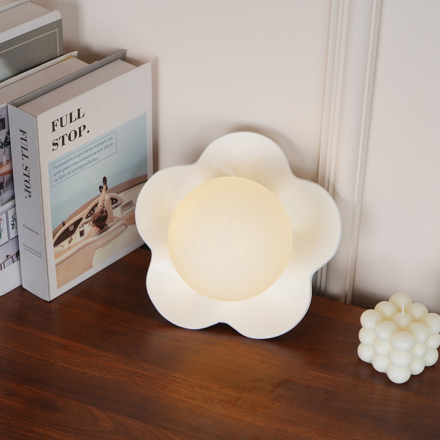 La Fleur Wall Lamp | Resin & Glass | White, Purple, Yellow