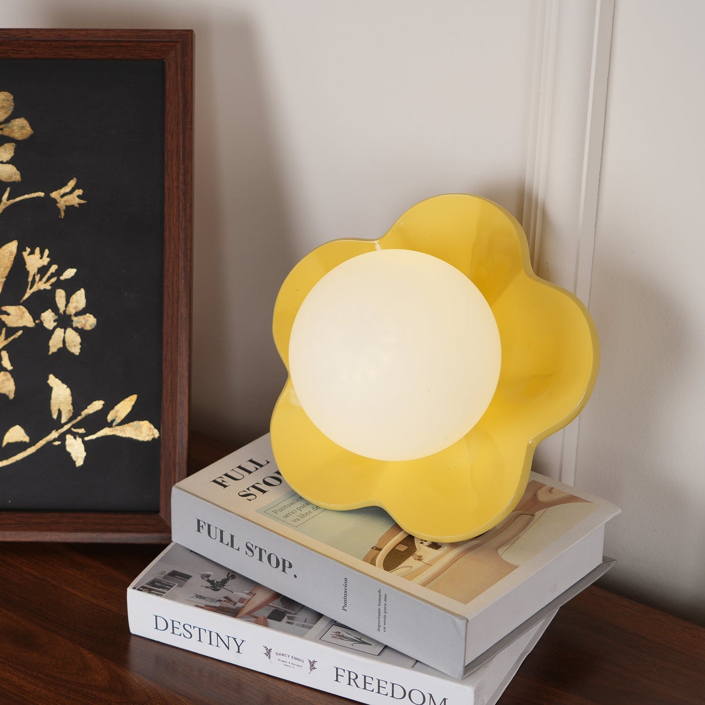 La Fleur Wall Lamp | Resin & Glass | White, Purple, Yellow