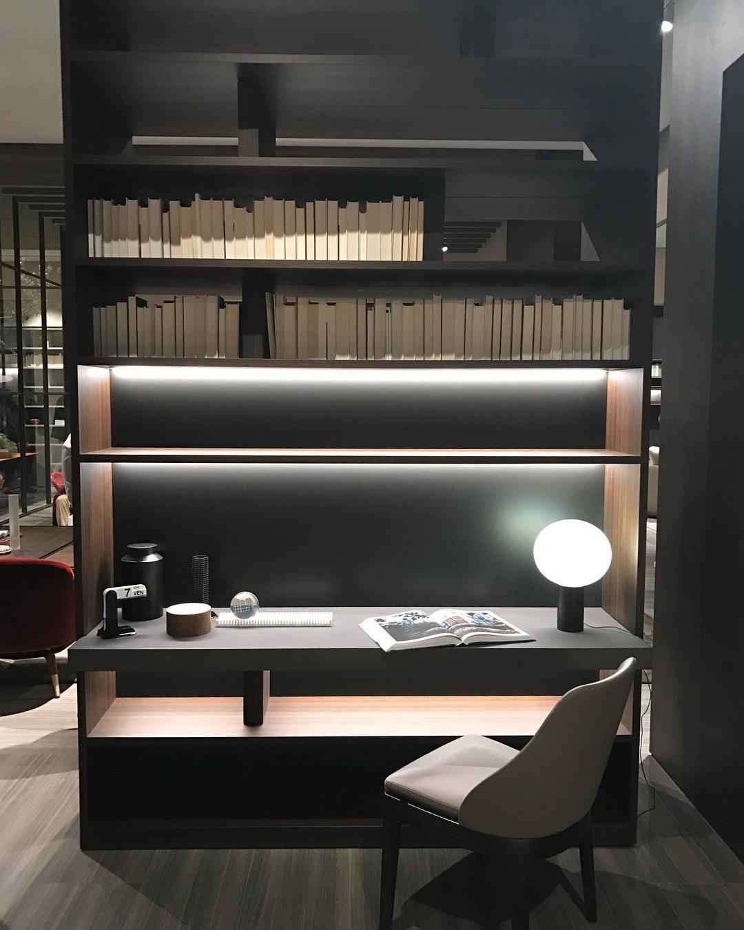 Laguna Table Lamp | Hand-Blown Glass & Aluminum | Gold Finish