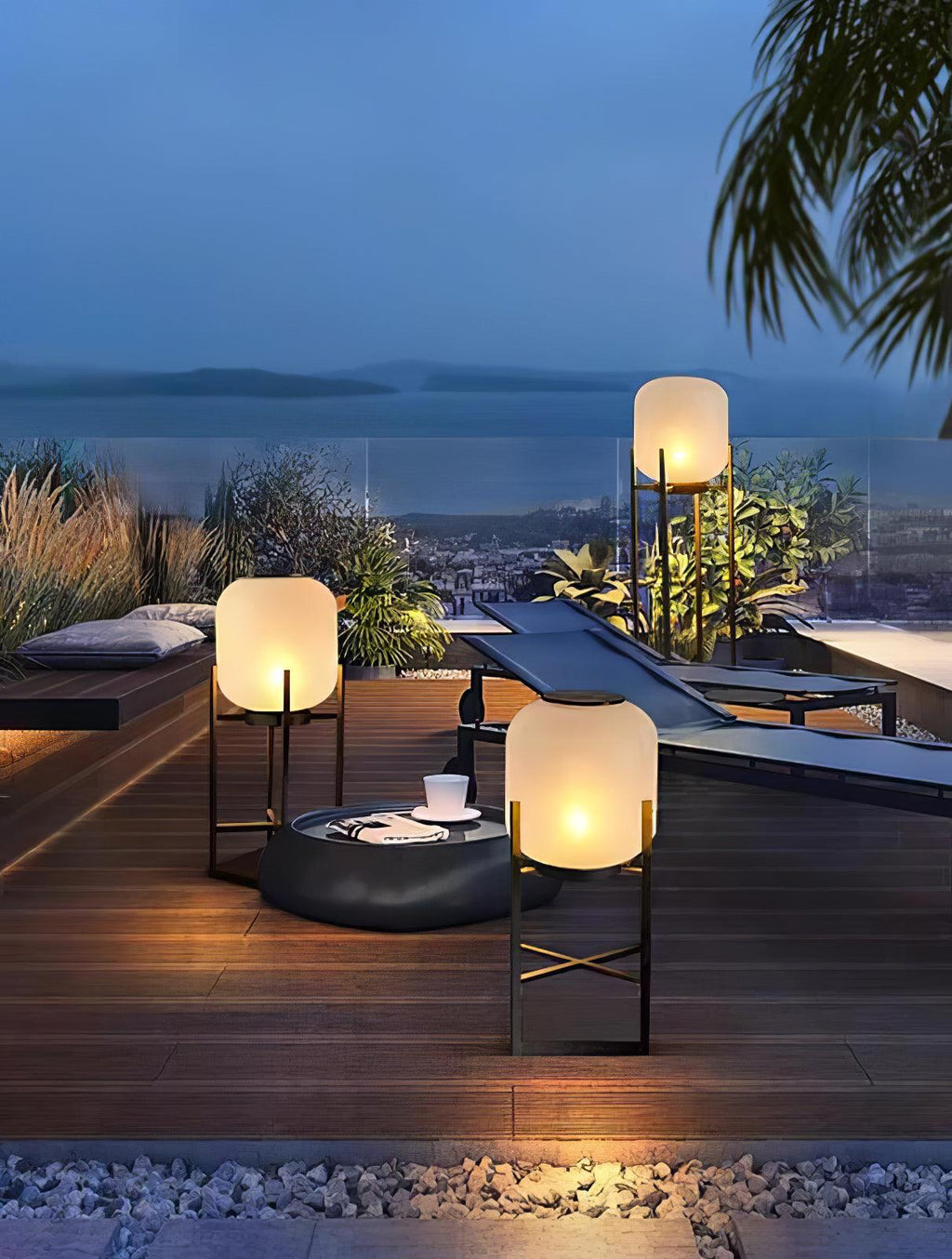 Lantern Floor Lamp | Solar Outdoor | Stainless Steel