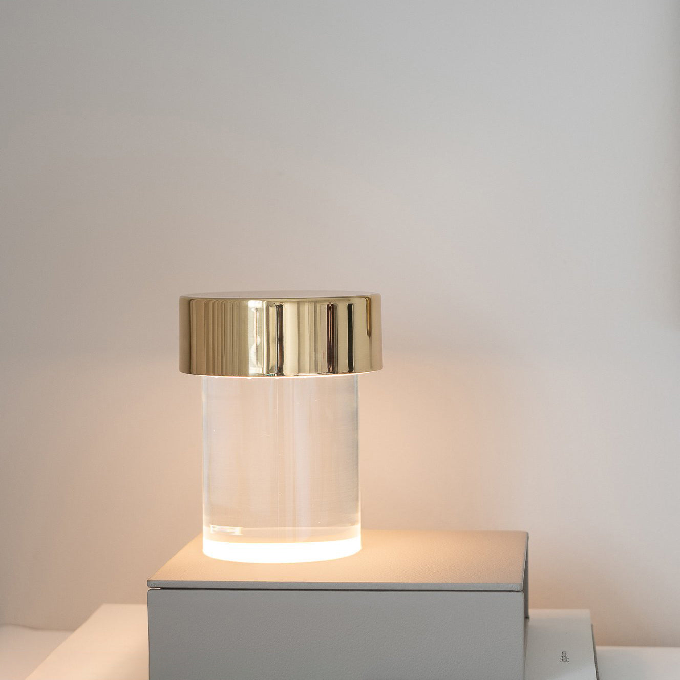 Portable Table Lamp | Rechargeable Glass Base | Touch Dimming, 4000mAh Battery