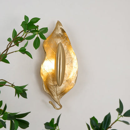 Leaf Brass Wall Lamp | Brass & Iron | Indoor Lighting