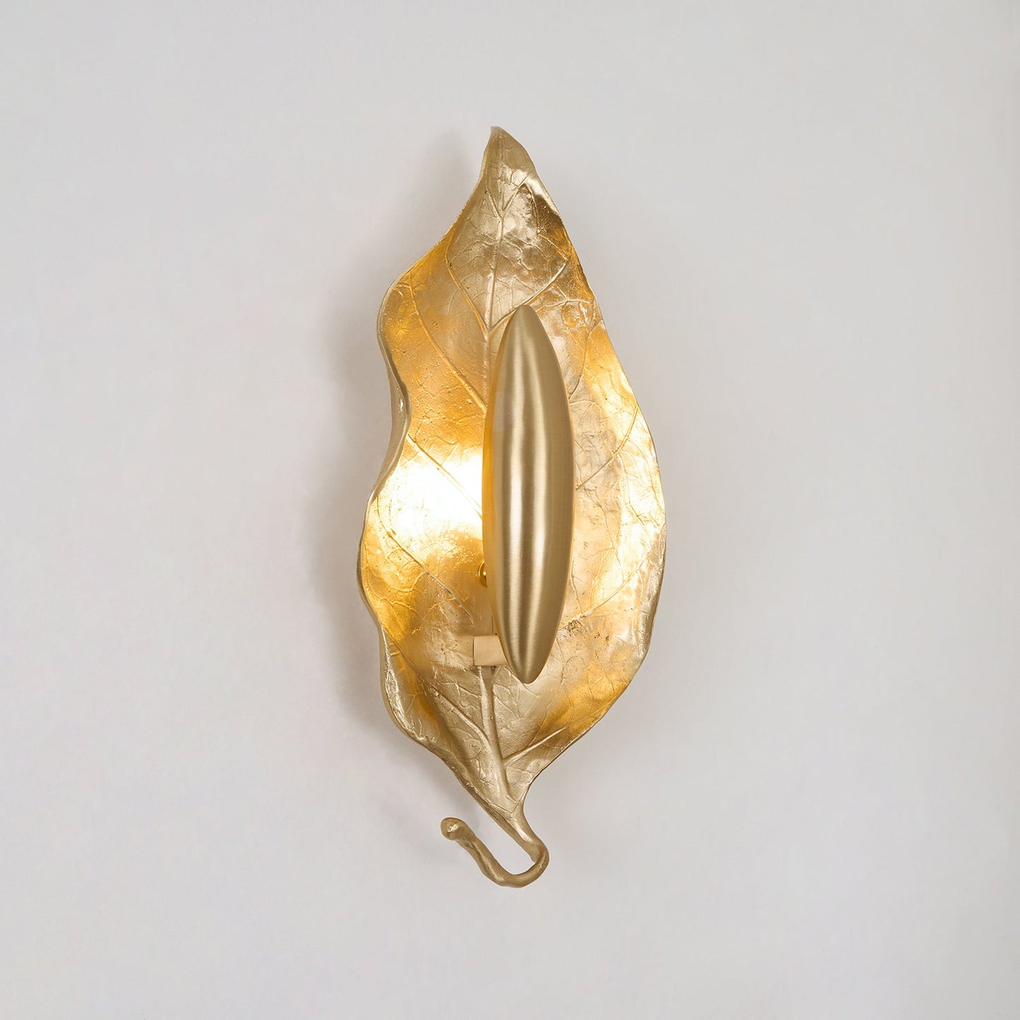 Leaf Brass Wall Lamp | Brass & Iron | Indoor Lighting