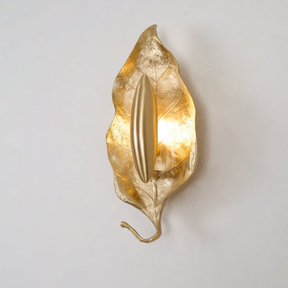 Leaf Brass Wall Lamp | Brass & Iron | Indoor Lighting