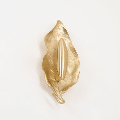 Leaf Brass Wall Lamp | Brass & Iron | Indoor Lighting