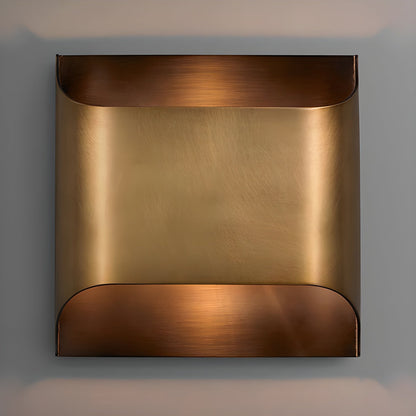 Brass Wall Lamp | Shiny Oil Varnish Finish | 25cm Diameter