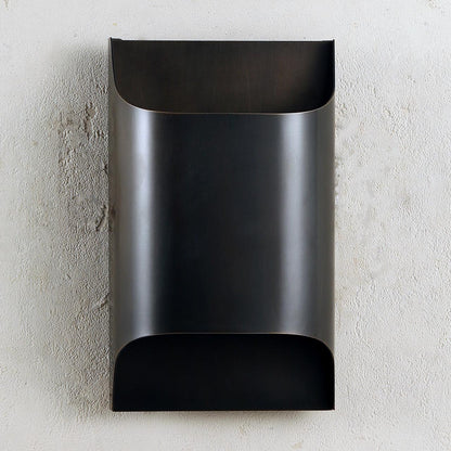 Brass Wall Lamp | Shiny Oil Varnish Finish | 25cm Diameter
