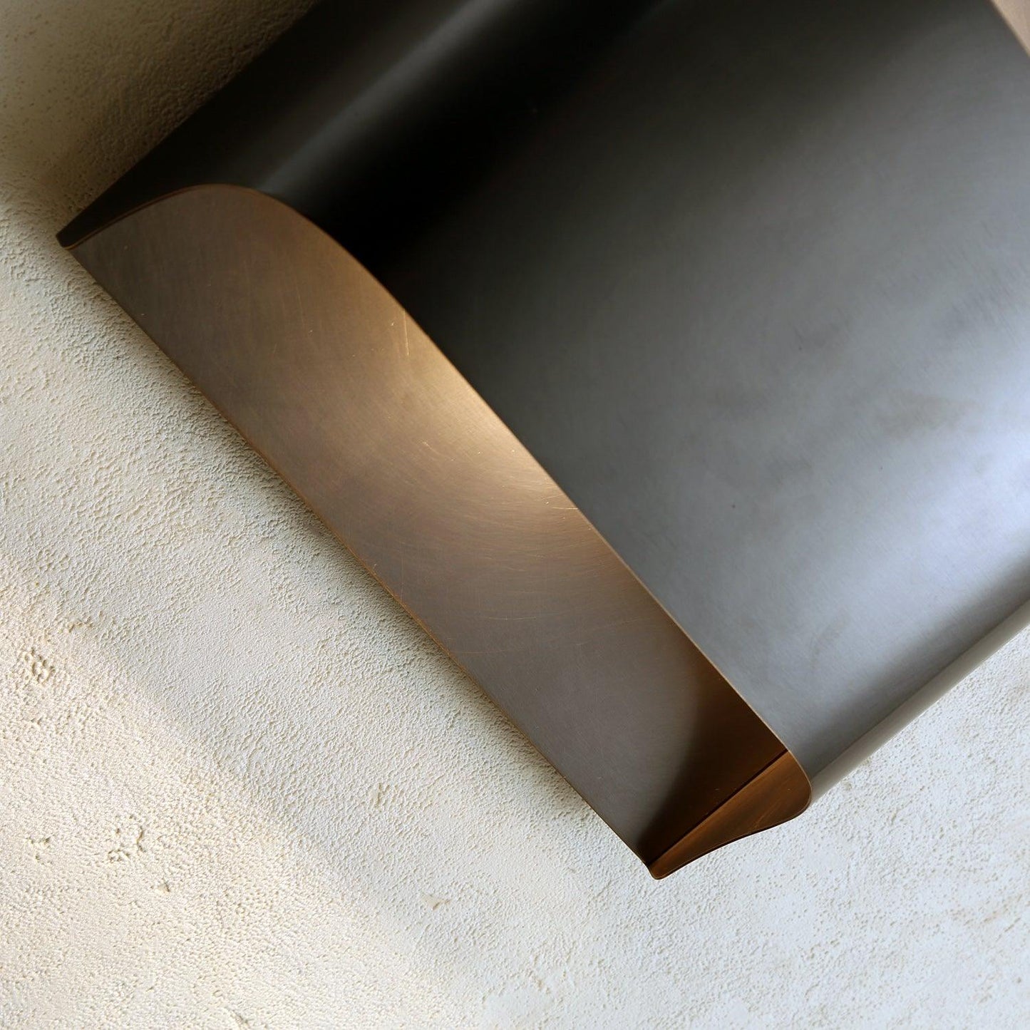 Brass Wall Lamp | Shiny Oil Varnish Finish | 25cm Diameter