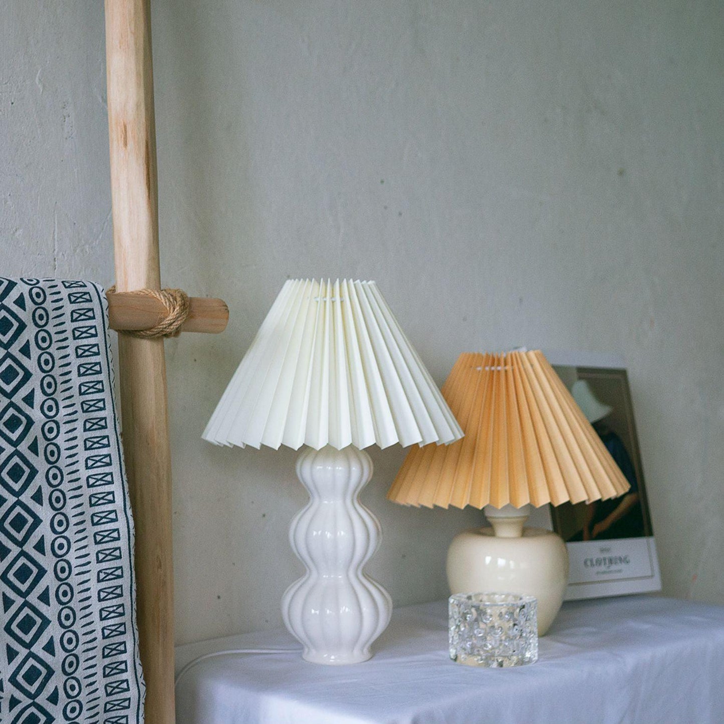 Leo Table Lamp | Ceramic | White