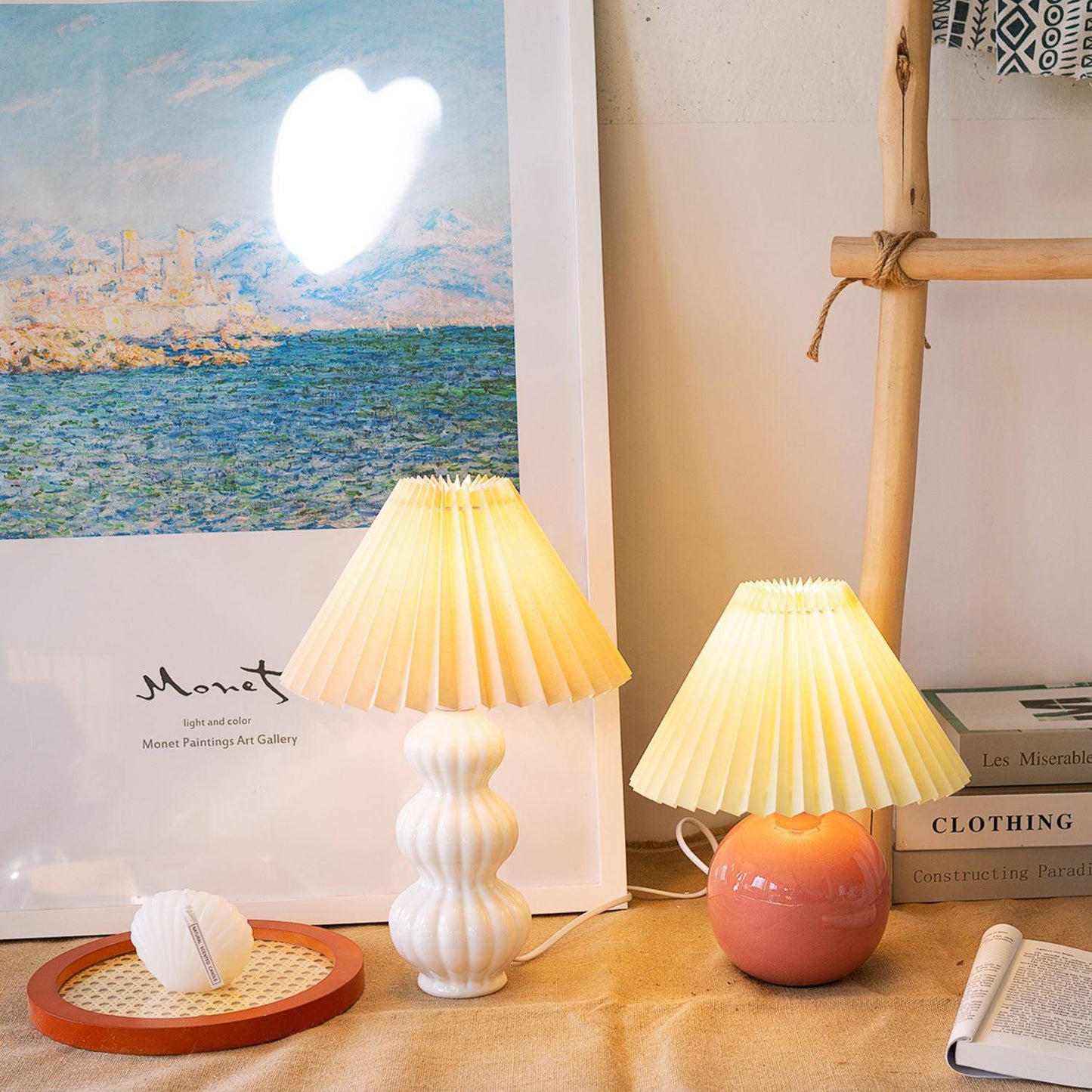 Leo Table Lamp | Ceramic | White