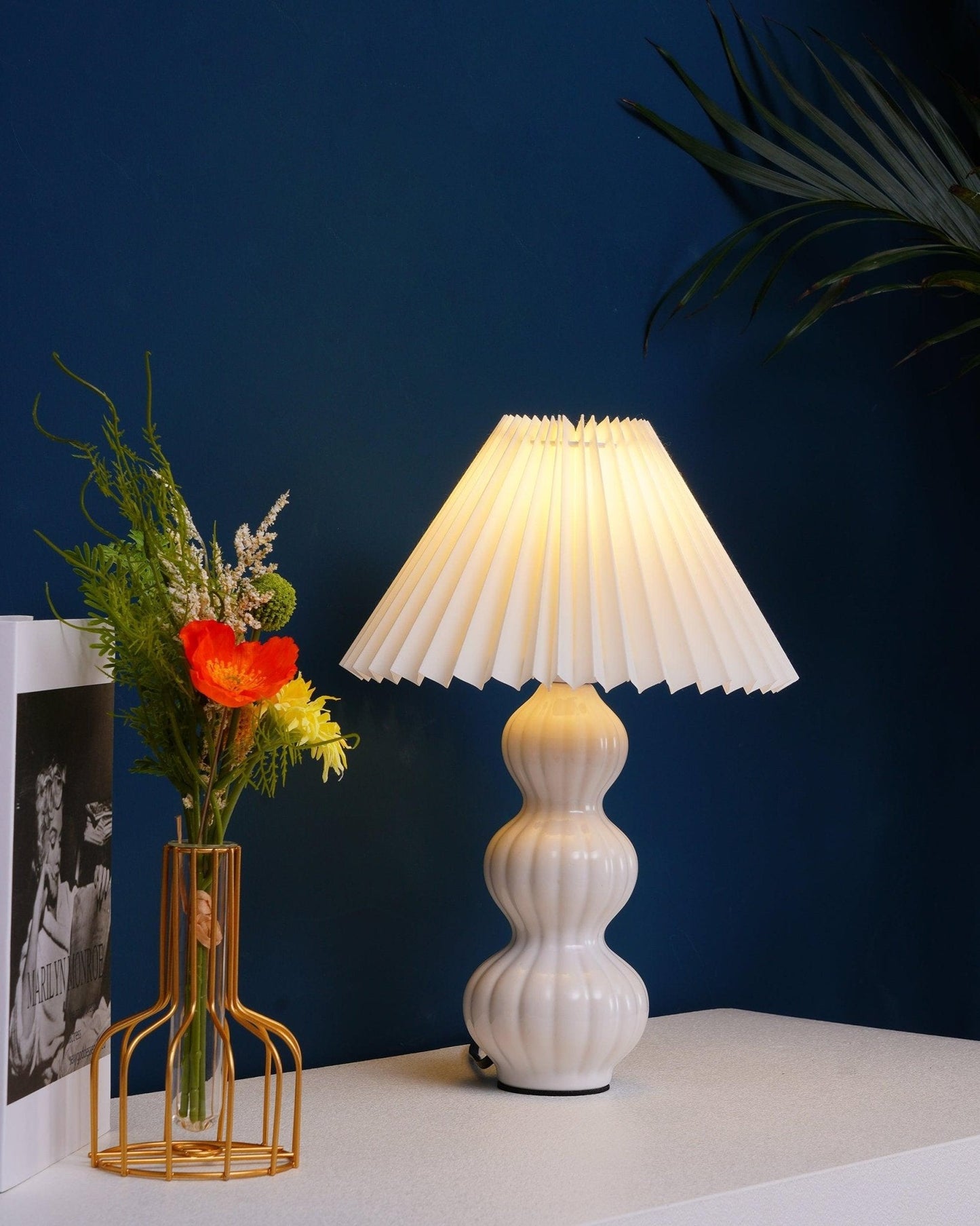 Leo Table Lamp | Ceramic | White