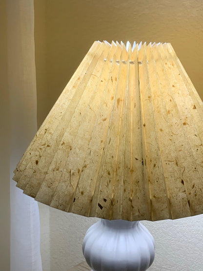 Leo Table Lamp | Ceramic | White