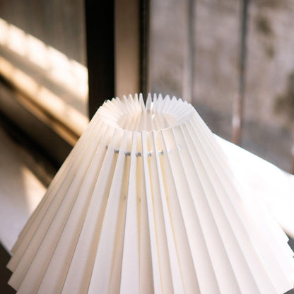 Leo Table Lamp | Ceramic | White