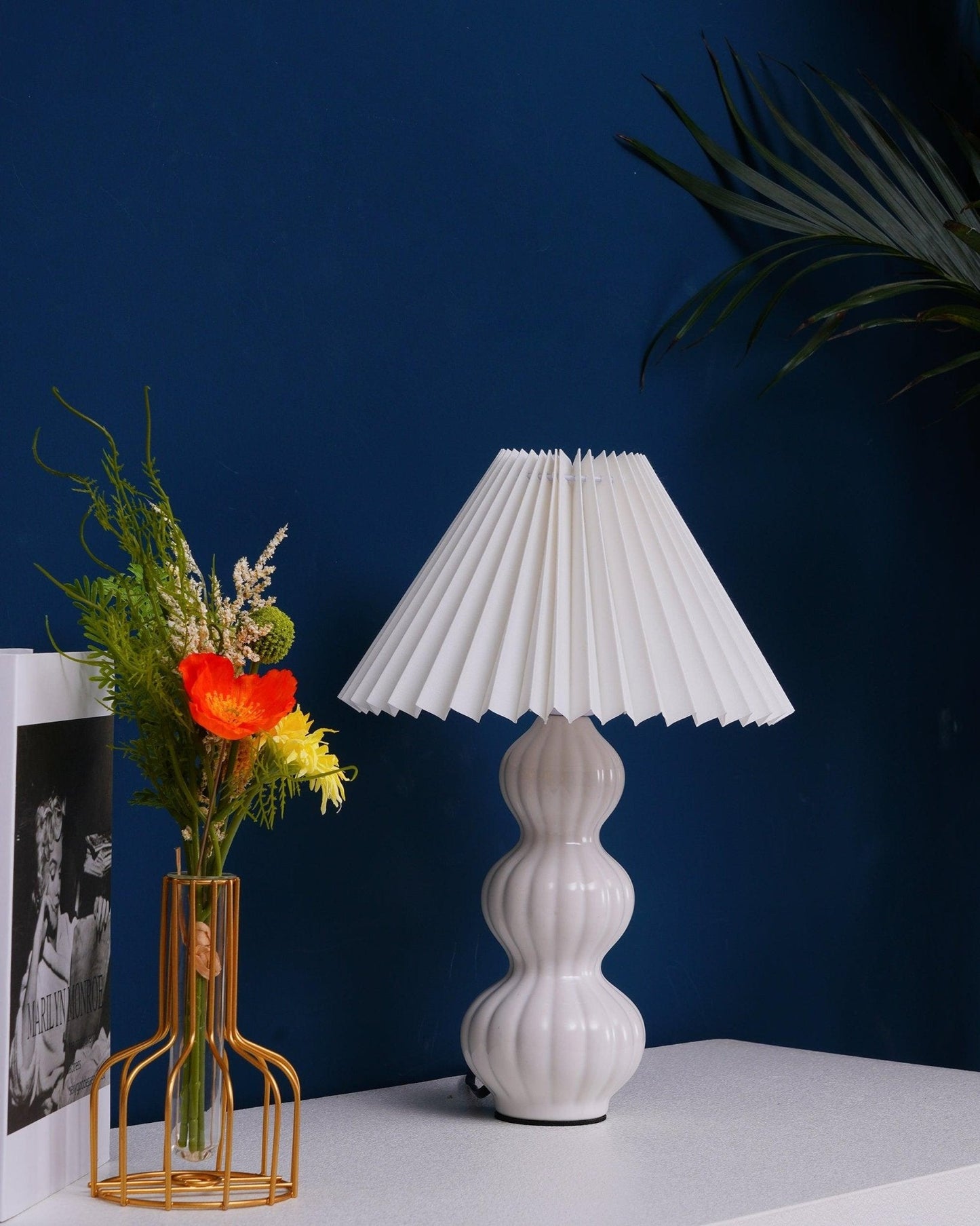 Leo Table Lamp | Ceramic | White