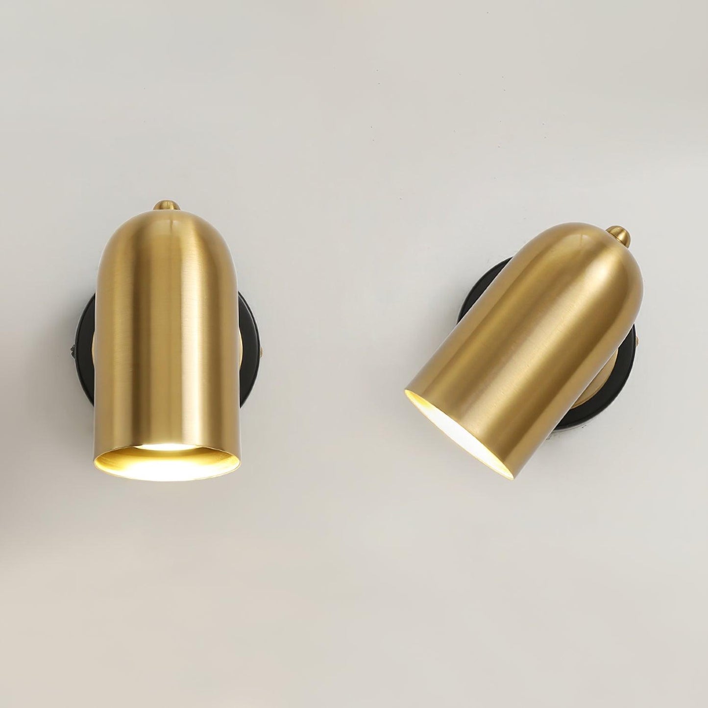 Leonardo Wall Lamp | Gold Finish | Iron Metal