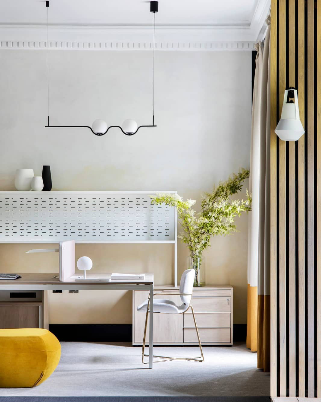 Levita Pendant Lamp | Iron & Glass | Gold & Black