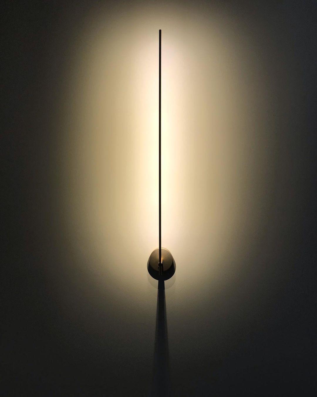 Light Stick Wall Sconce | LED | Gold