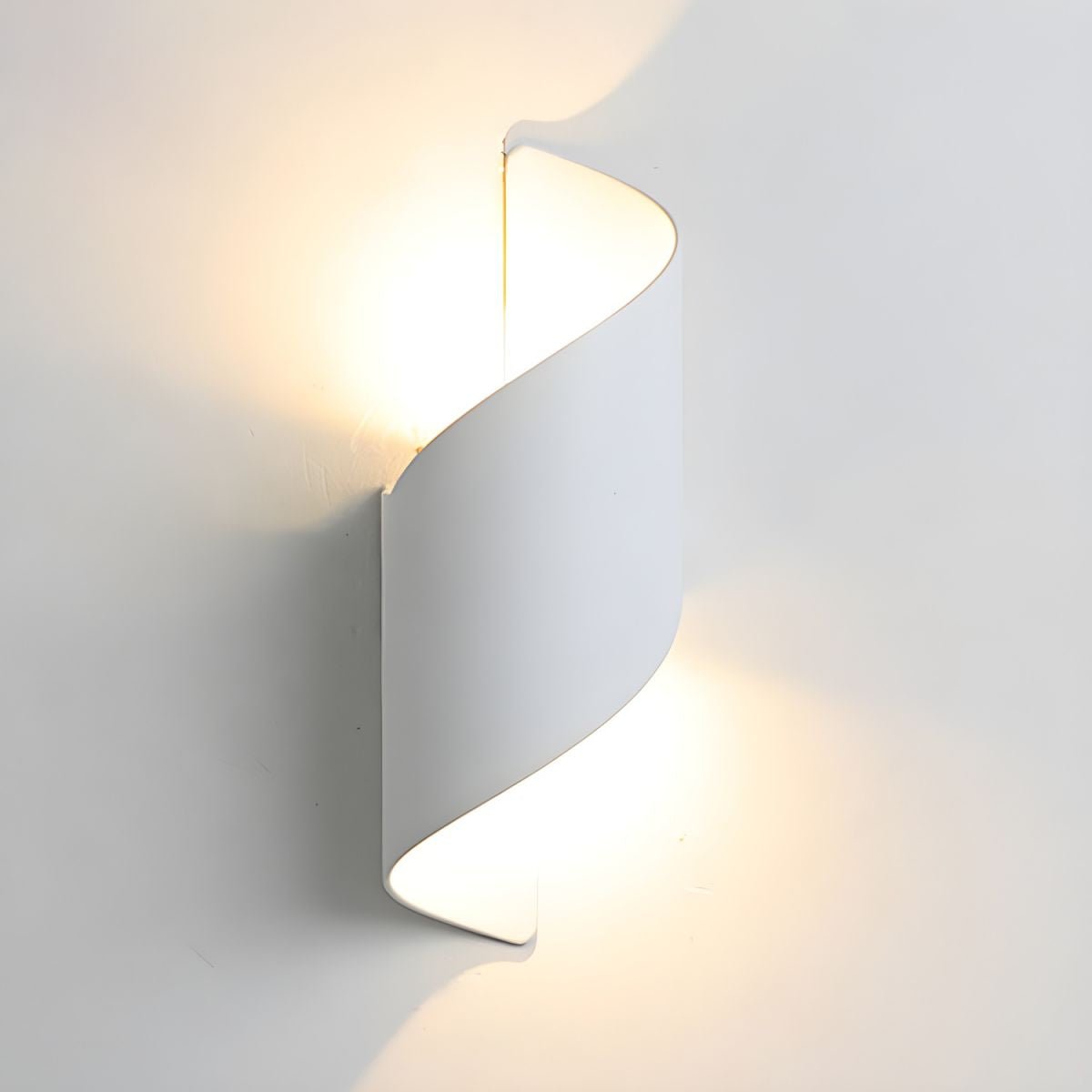 Lila Wall Lamp | Metal, Aluminum, Acrylic | Black, Gold, White