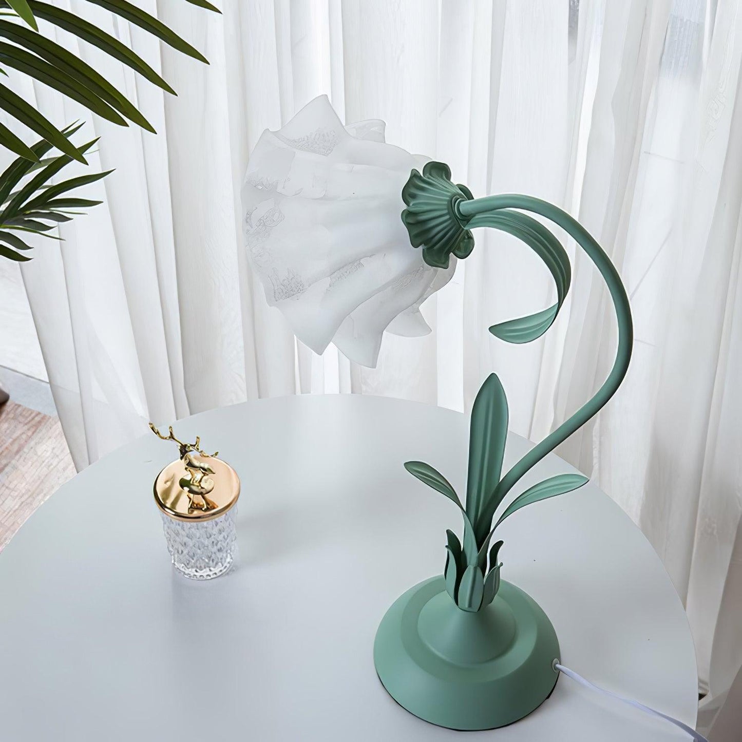 Lily of the Valley Table Lamp | Gold-Tone Metal & Glass | 30cm Diameter