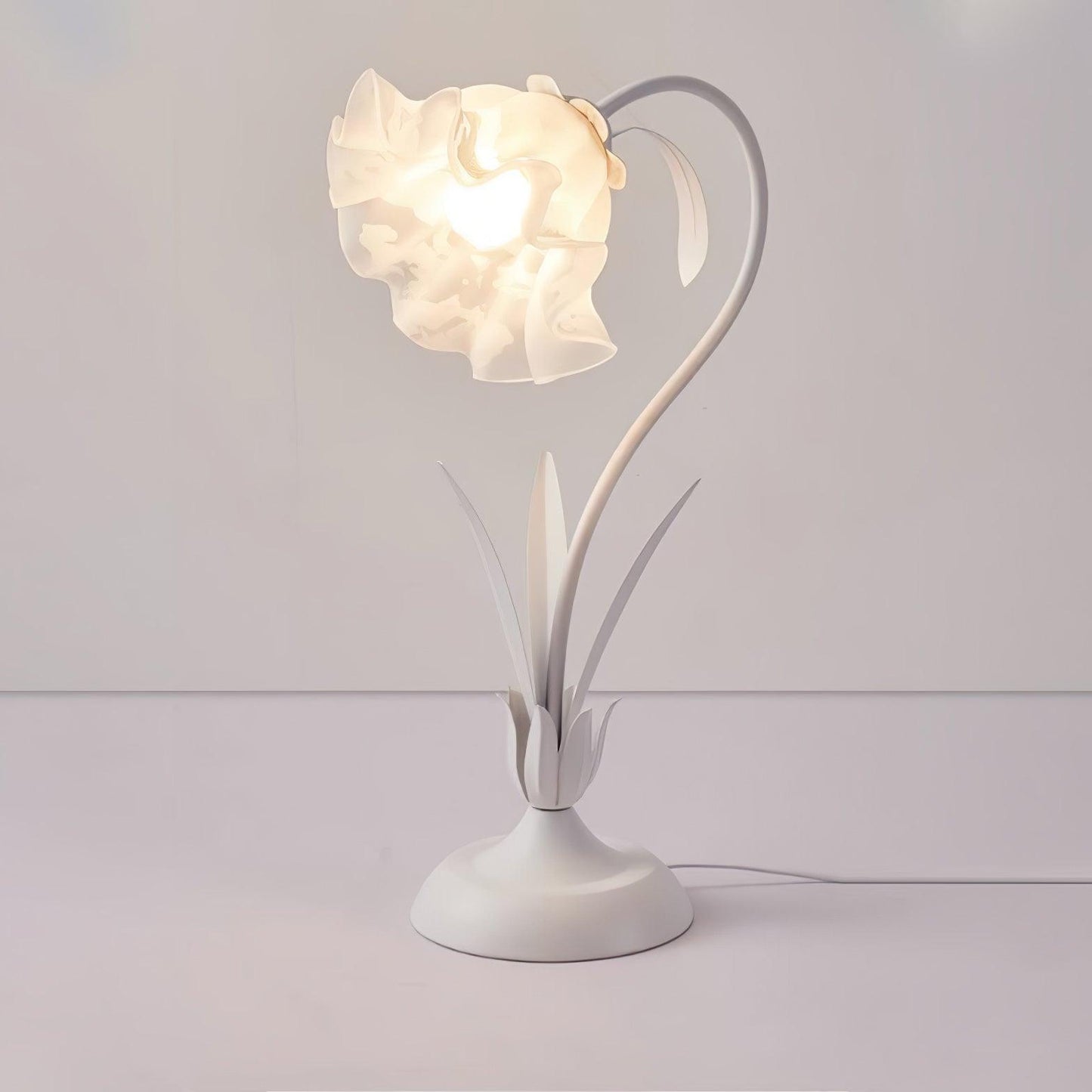 Lily of the Valley Table Lamp | Gold-Tone Metal & Glass | 30cm Diameter