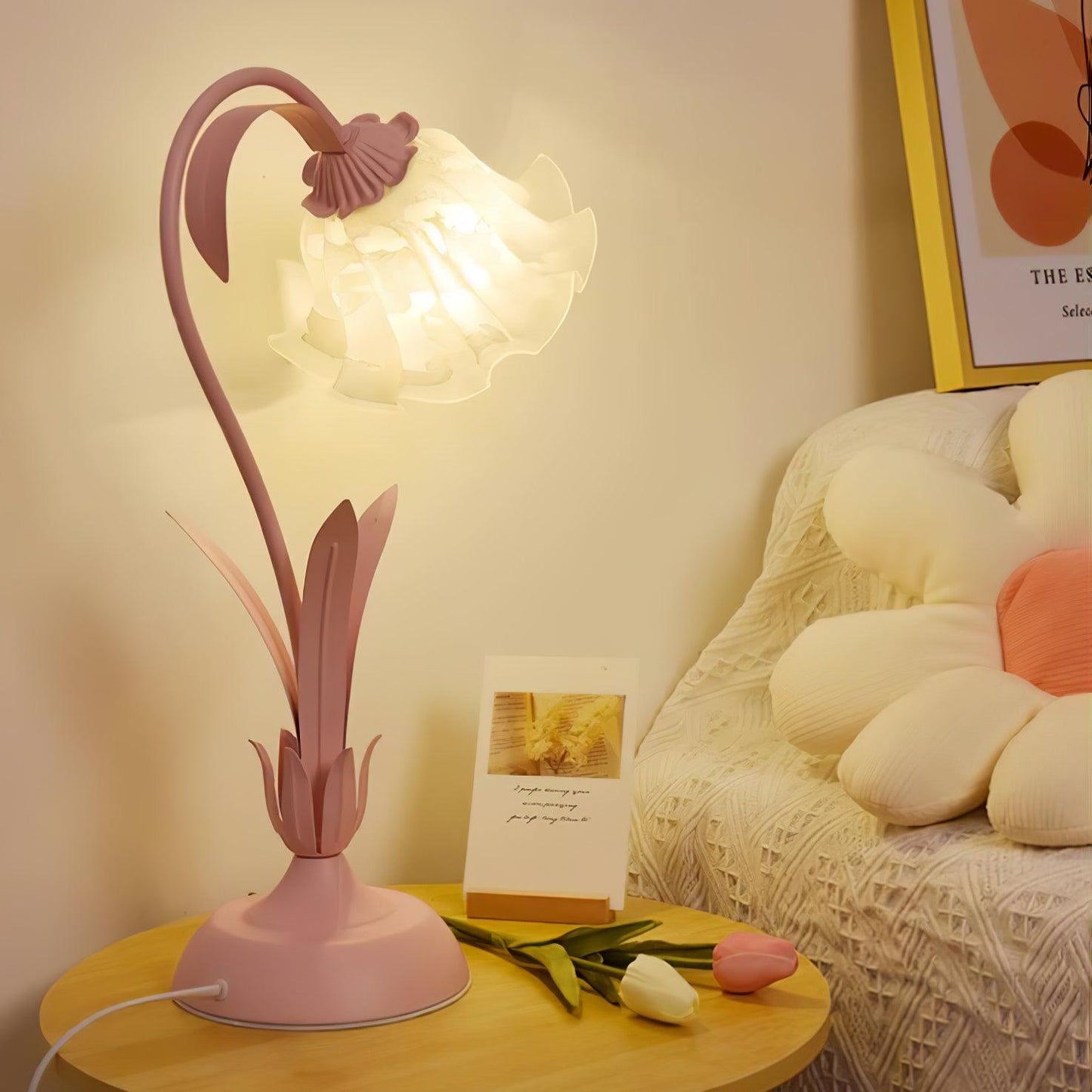 Lily of the Valley Table Lamp | Gold-Tone Metal & Glass | 30cm Diameter