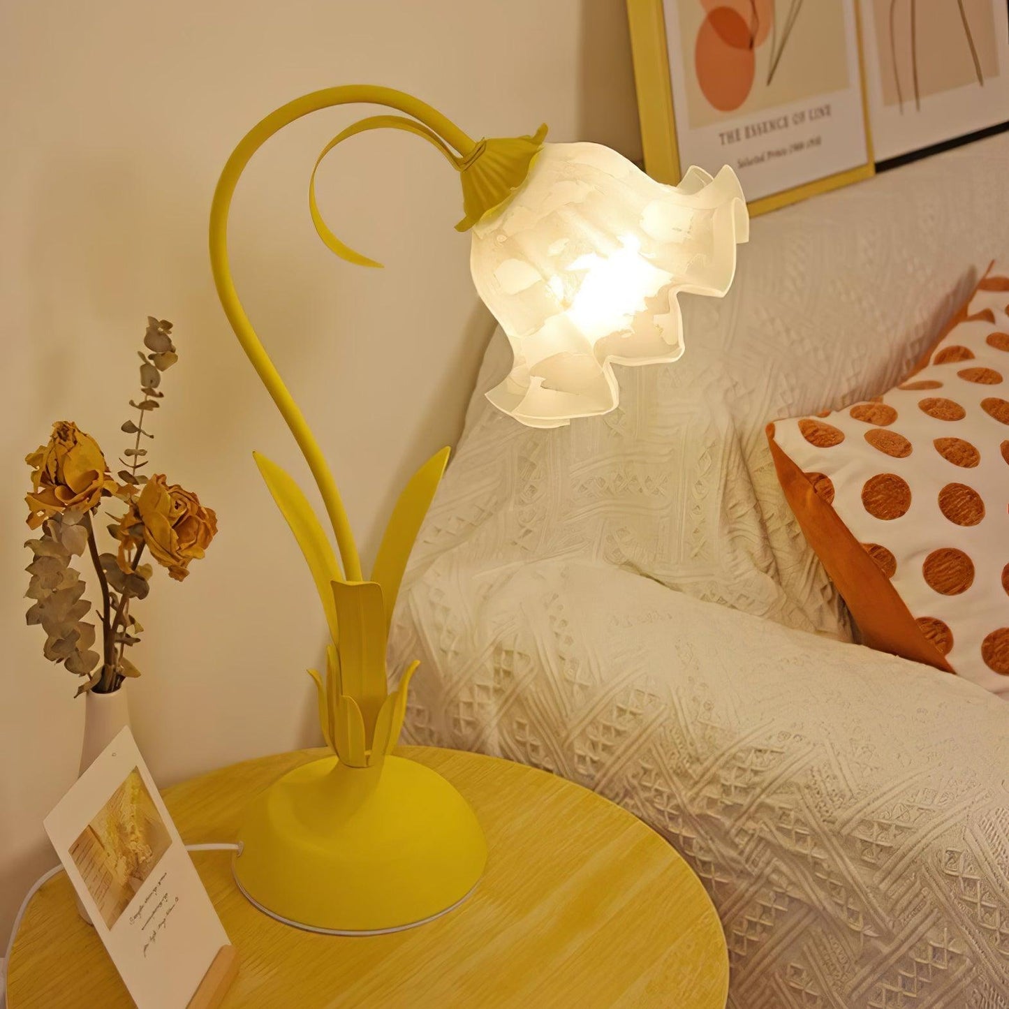 Lily of the Valley Table Lamp | Gold-Tone Metal & Glass | 30cm Diameter
